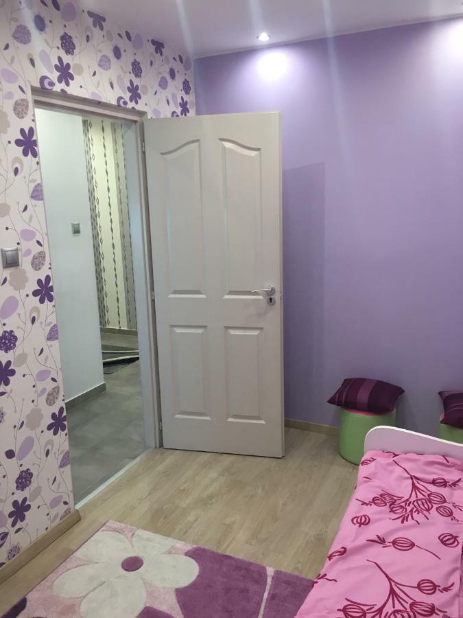 Igenyes Lakas Apartment Сегед Екстериор снимка