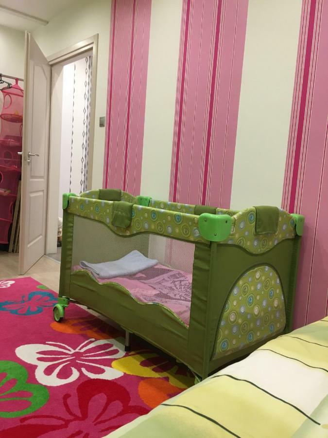 Igenyes Lakas Apartment Сегед Екстериор снимка