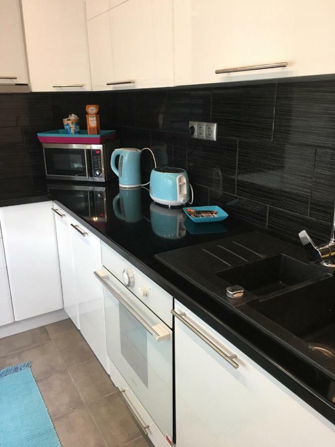 Igenyes Lakas Apartment Сегед Екстериор снимка